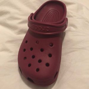 Burgundy /berry crocs